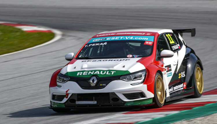 Tomáš Pekař wins in a dramatic ESET TCR race