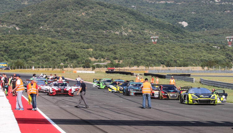 Jedlinski-Lisowski Crew Dominates Endurance Race