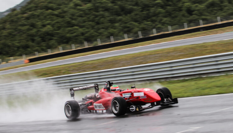 Dramatic Formula Duel Won by Beckhäuser