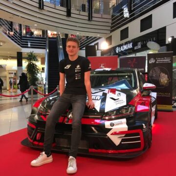 Ladniak joins Galáš at GT2 Motorsport