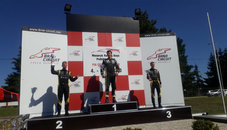 Tomáš Pekař adds another win and is even closer to championship title