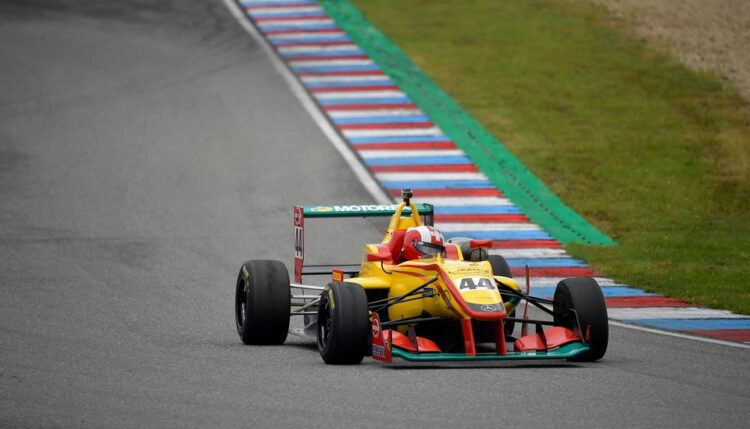 Sandro Zeller dominated in single-seaters at Brno