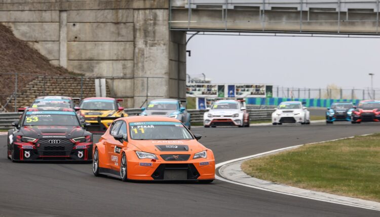 Pekař started TCR Eastern Europe series with two victories