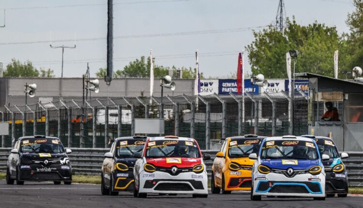 Twingo Cup: Stefančič and Glazer victorious at Slovakiaring