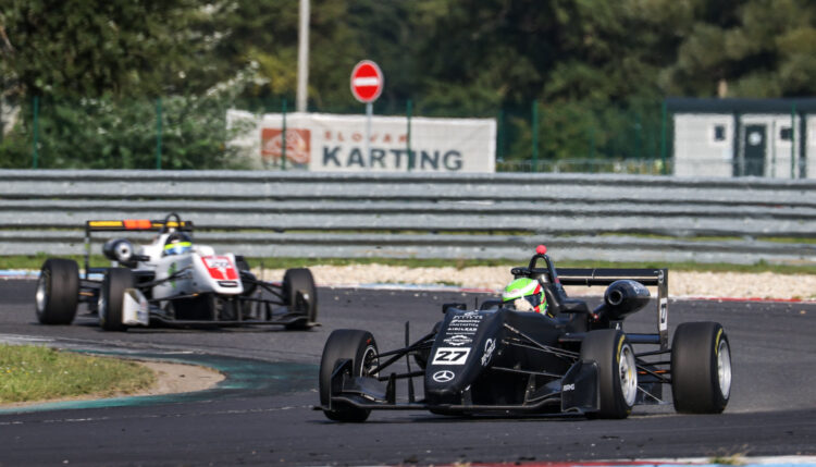 Formula: Netušil and Berta celebrated at Slovakiaring