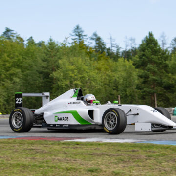 The Czech team JMT Racing Engineering is preparing for the ACCR F4 championship