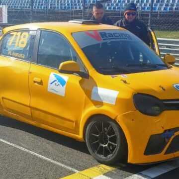 Matej Ivanuša won the dramatic Twingo Cup race