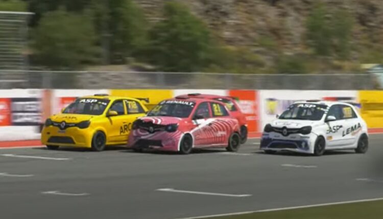 Photo finish in the Twingo Cup