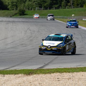 Tobias Poschik won and became the new Clio Cup champion