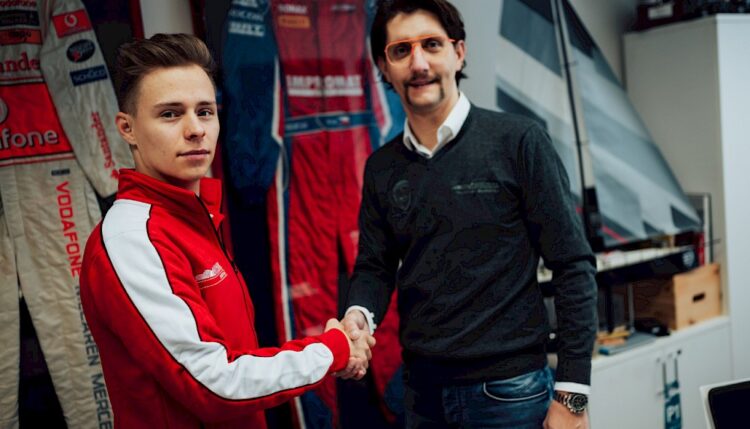 Jáchym Galáš returns to the ESET Cup, he is going to drive a Lamborghini