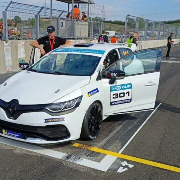 Kadlečík and Pekař wins in Clio Cup