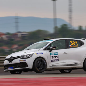 Martin Kadlečík to start the first race from pole position