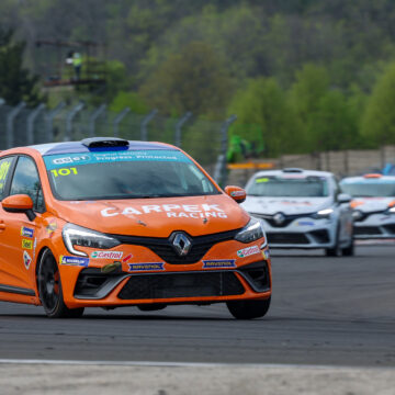 Pekař and Kadlečík to arrive at Slovakia Ring as leaders of Clio Cup