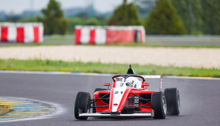 Michael Sauter claims pole-position at Slovakiaring