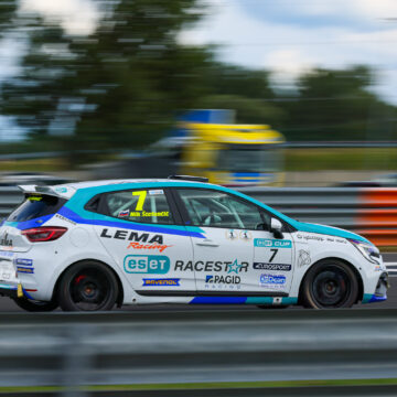 Nik Štefančič happy with his first season in Clio Cup