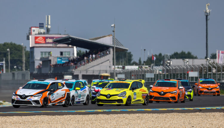 Janík Motorsport Expands activities and enters the Clio Cup